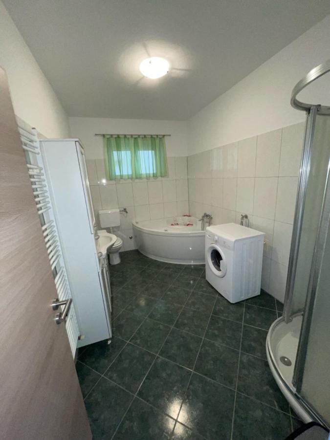 Ližnjan Apartman Varea מראה חיצוני תמונה